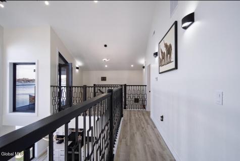 126 9th Street Saratoga Springs NY 12866