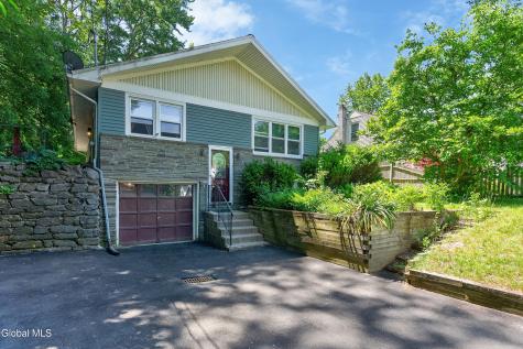 79 Willow Street Guilderland NY 12084
