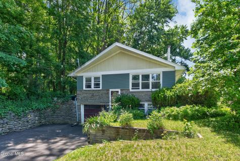 79 Willow Street Guilderland NY 12084