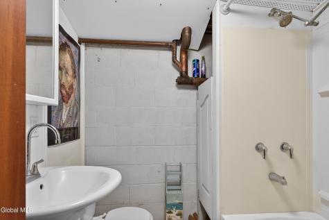 79 Willow Street Guilderland NY 12084