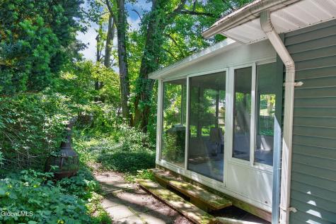79 Willow Street Guilderland NY 12084