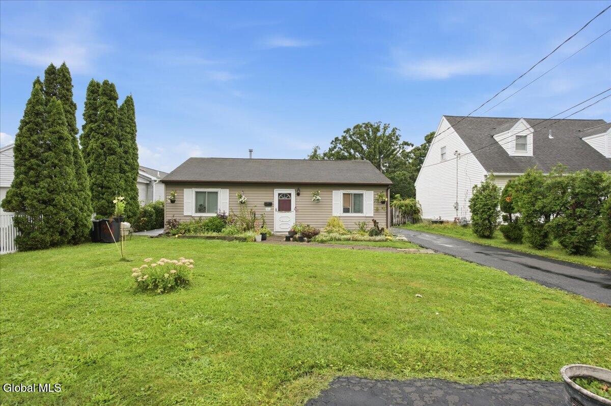 7 Stevenson Street Schenectady NY 12308