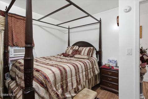 7 Stevenson Street Schenectady NY 12308