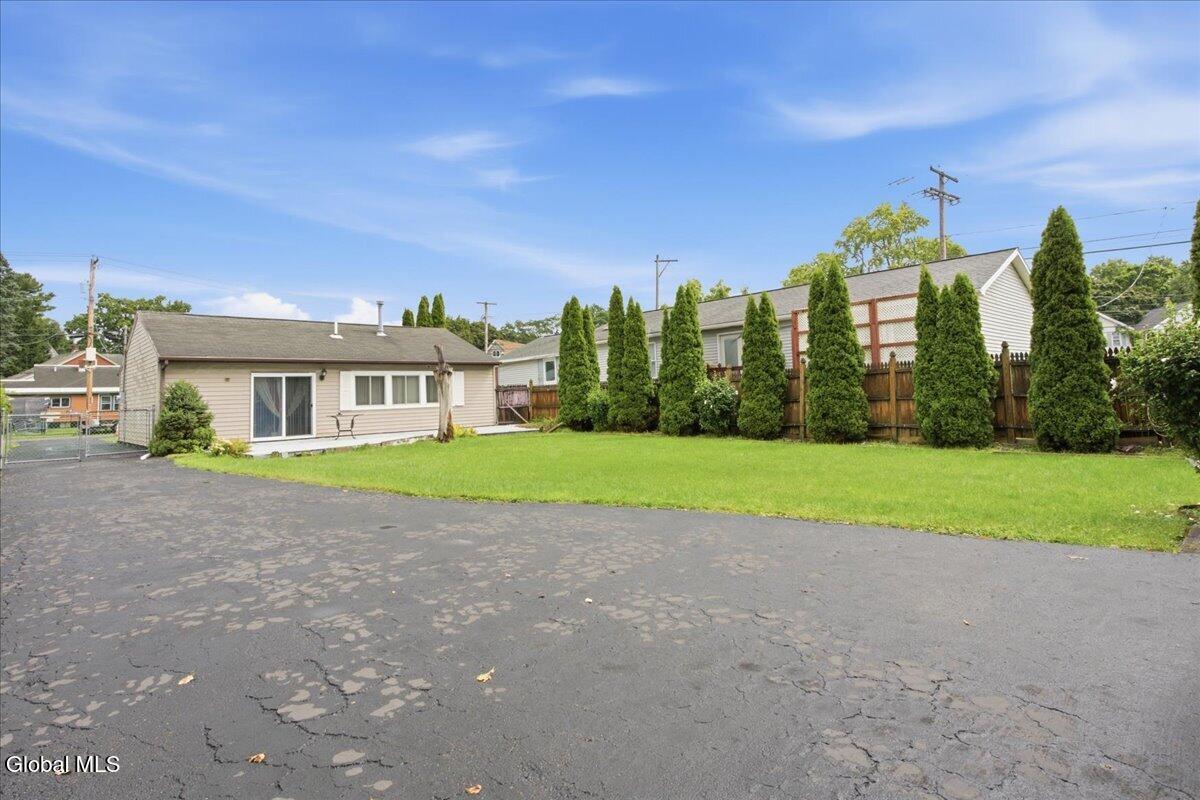 7 Stevenson Street Schenectady NY 12308