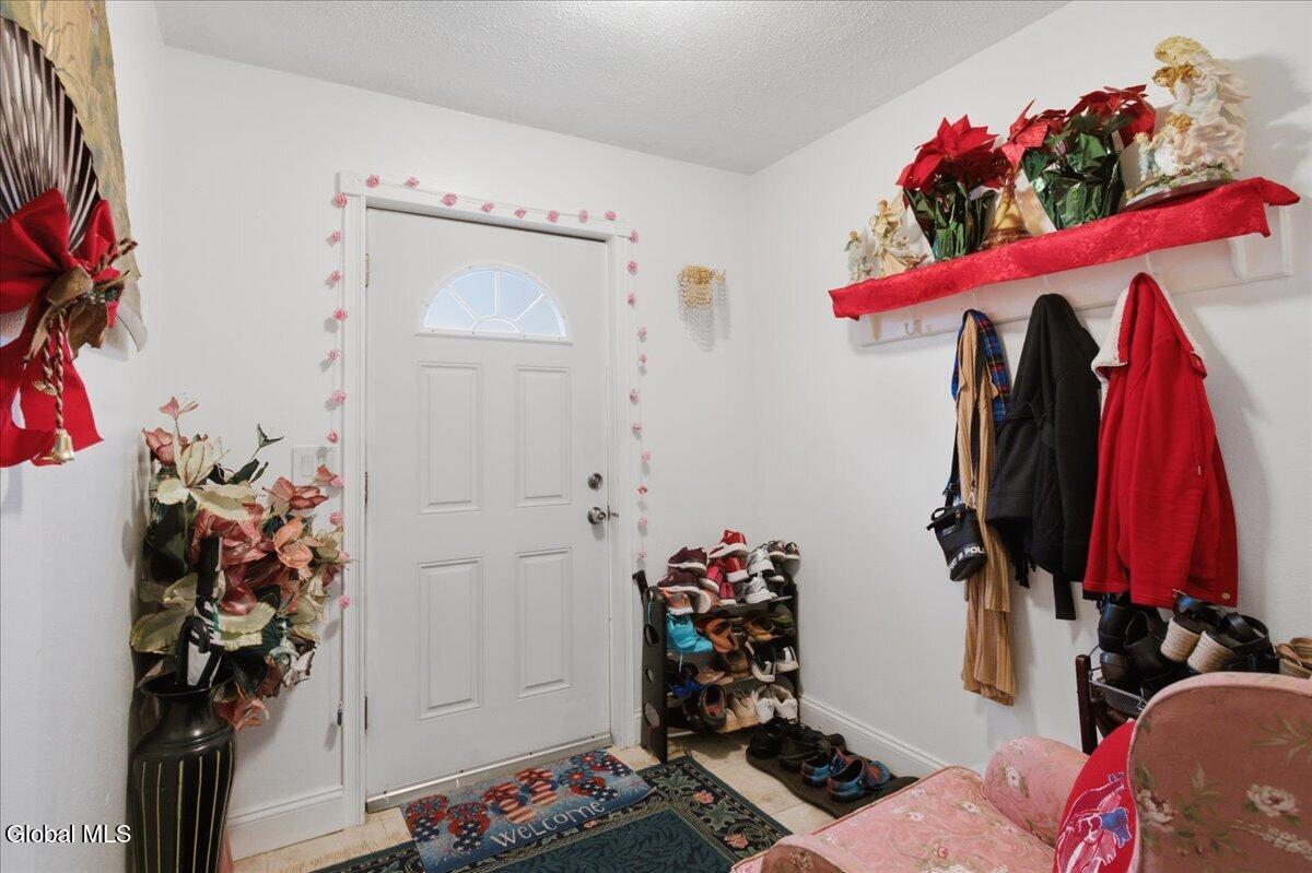 7 Stevenson Street Schenectady NY 12308