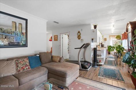 7 Stevenson Street Schenectady NY 12308