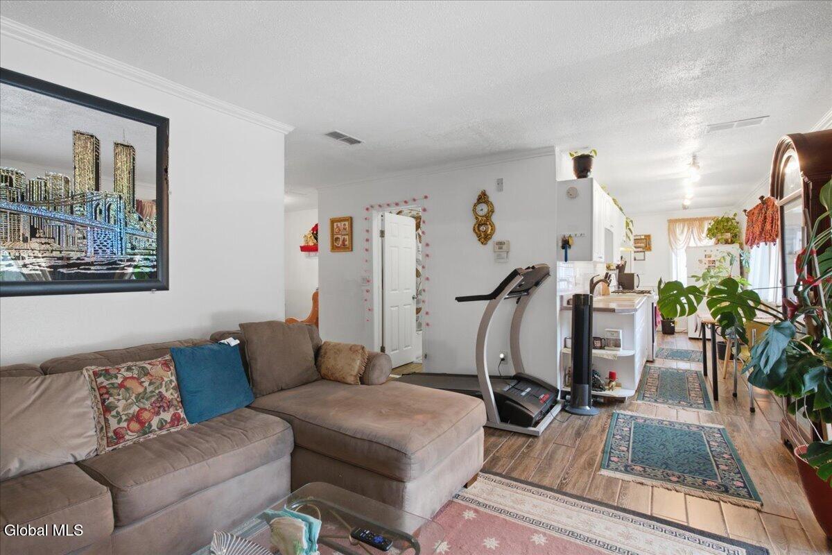 7 Stevenson Street Schenectady NY 12308