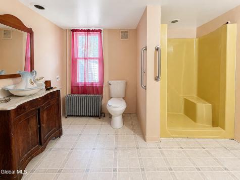 638 Hillcrest Road Hannacroix NY 12087