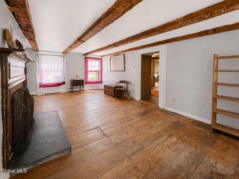 638 Hillcrest Road Hannacroix NY 12087