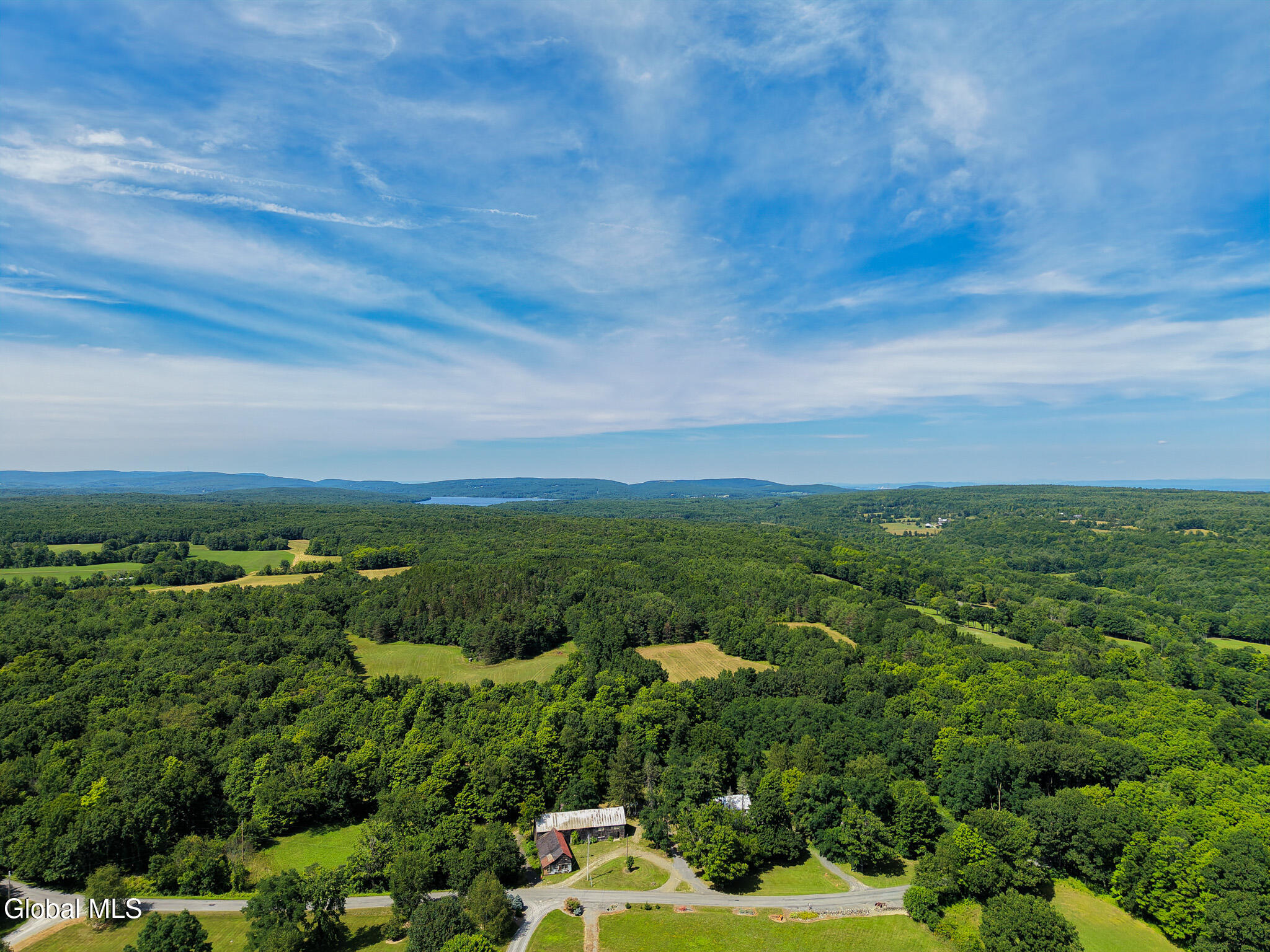638 Hillcrest Road Hannacroix NY 12087