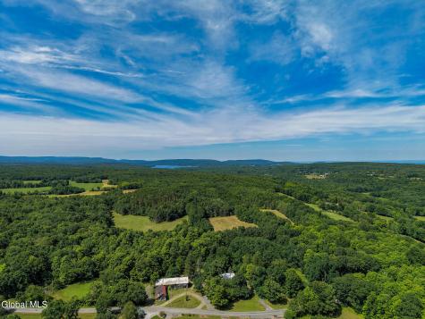 638 Hillcrest Road Hannacroix NY 12087
