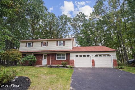 3 Bay Hill Court Clifton Park NY 12065