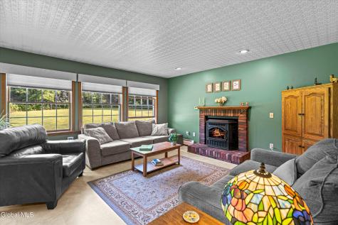 116 Boulderwood Drive Queensbury NY 12804