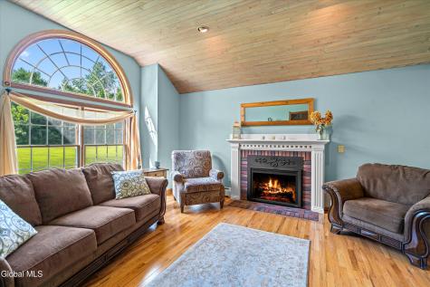116 Boulderwood Drive Queensbury NY 12804