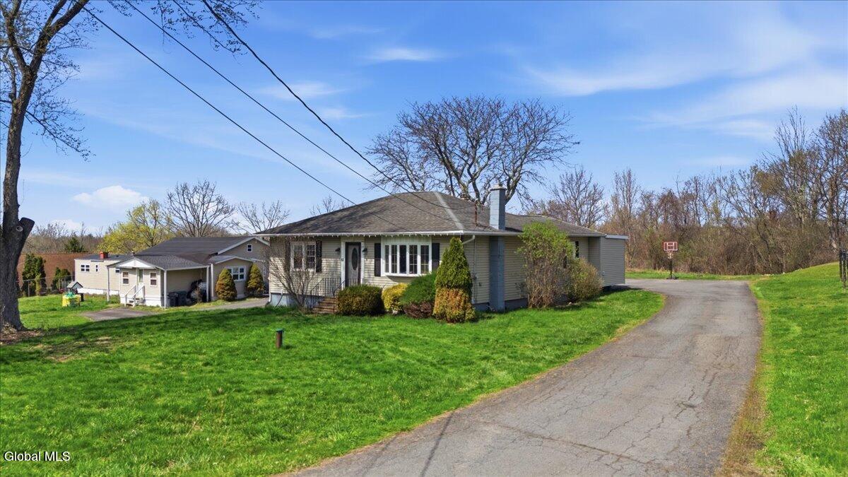 17 Doty Avenue Melrose NY 12121