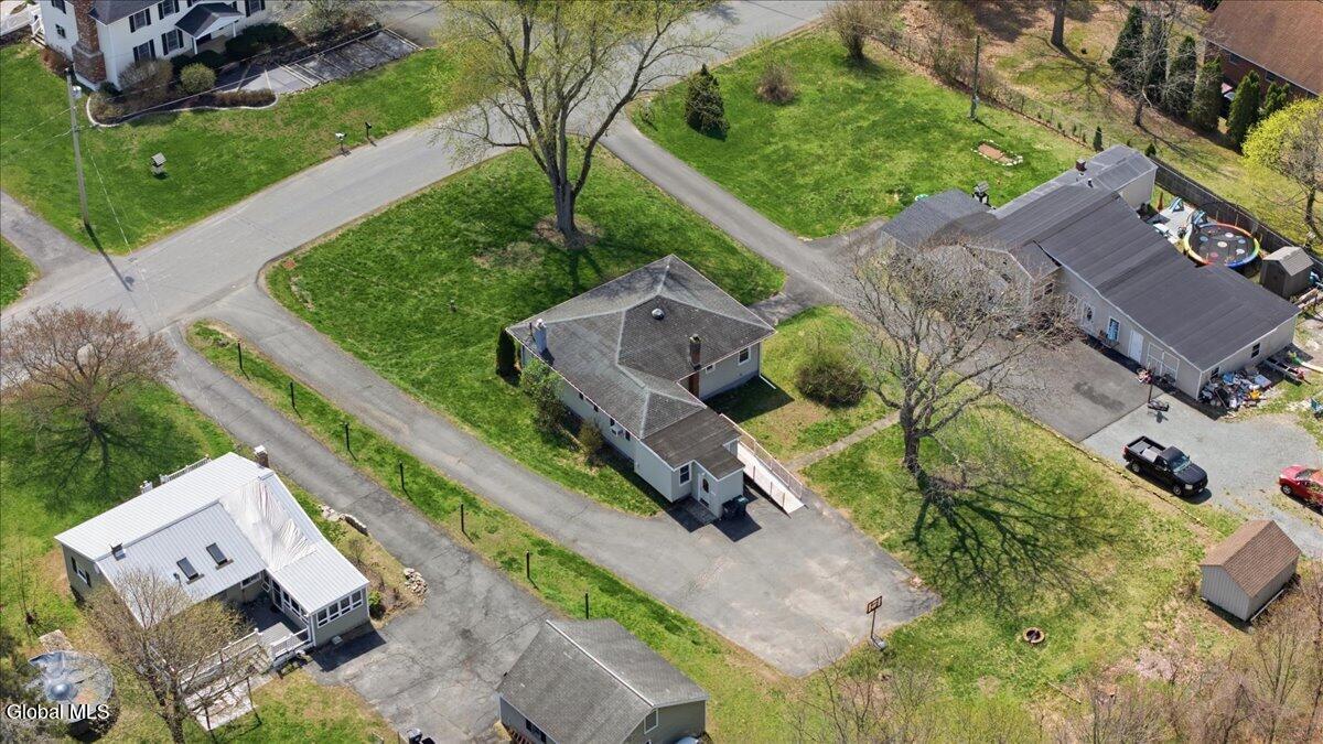 17 Doty Avenue Melrose NY 12121