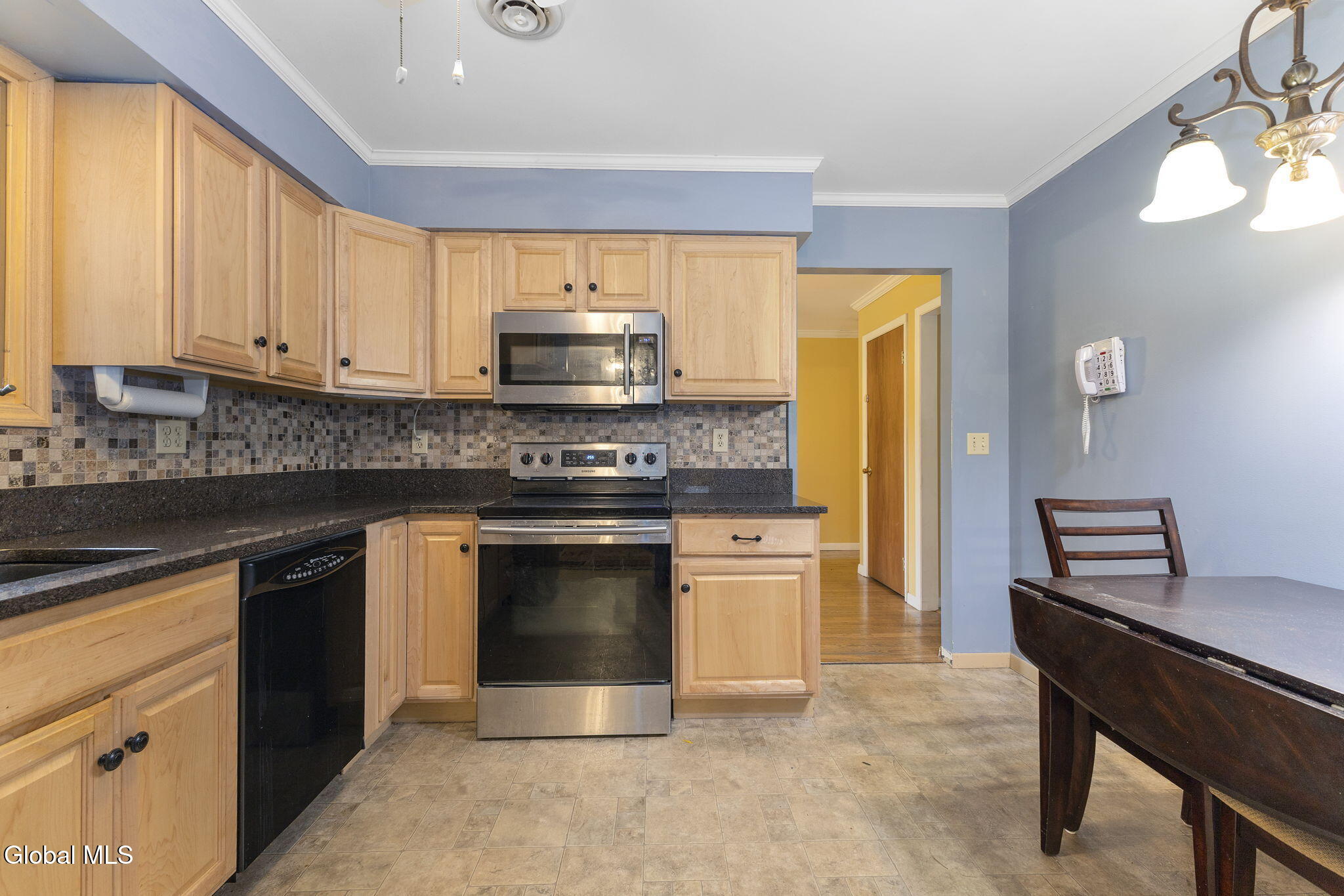 14 Crownwood Lane Queensbury NY 12804