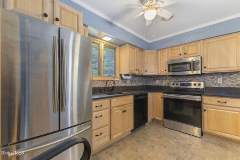 14 Crownwood Lane Queensbury NY 12804
