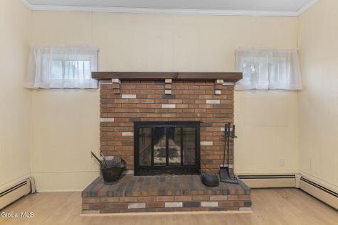 14 Crownwood Lane Queensbury NY 12804