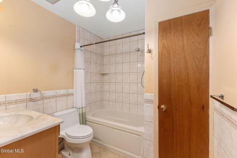 14 Crownwood Lane Queensbury NY 12804