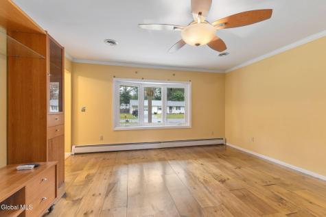 14 Crownwood Lane Queensbury NY 12804