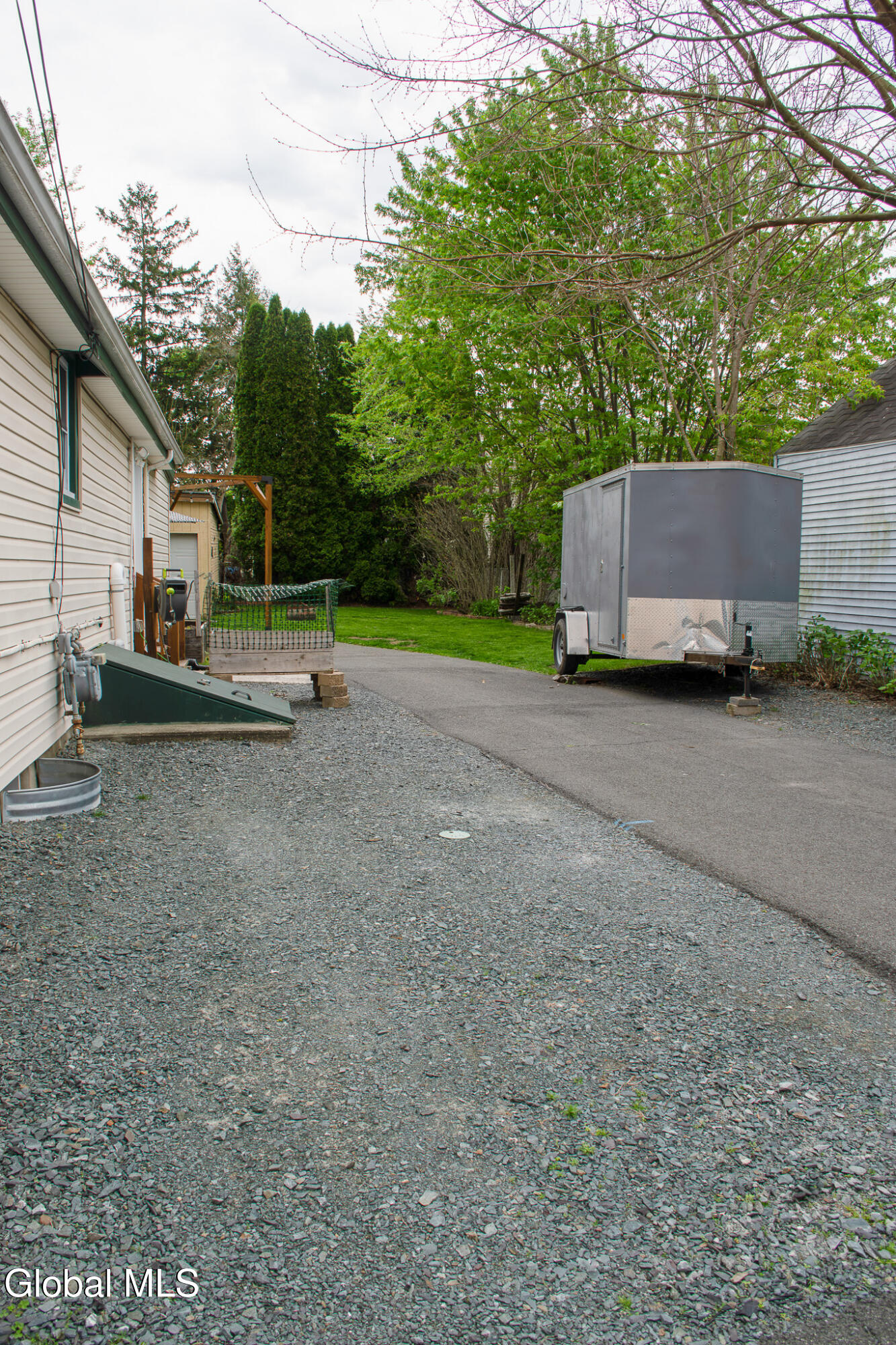 1862 8th Avenue Watervliet NY 12189