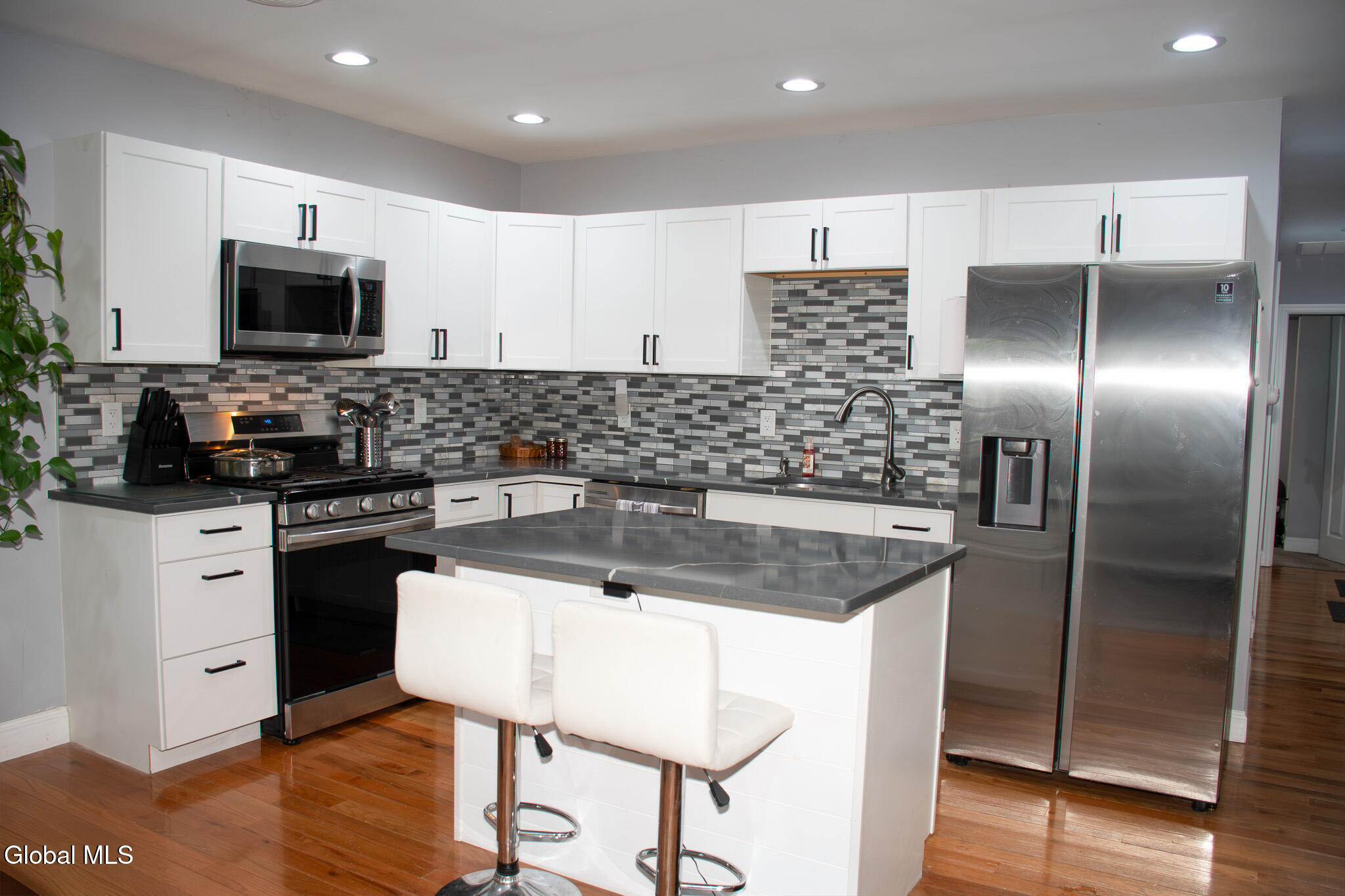1862 8th Avenue Watervliet NY 12189