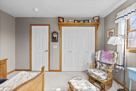 32 Halsted Lane Ravena NY 12143