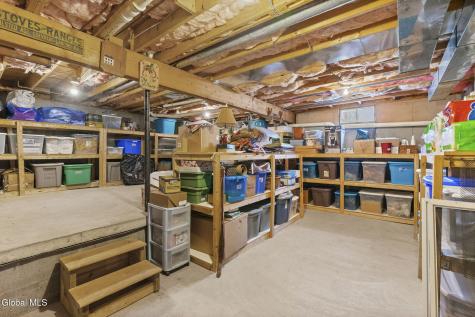 32 Halsted Lane Ravena NY 12143