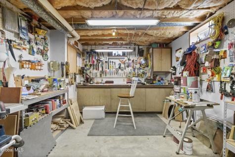 32 Halsted Lane Ravena NY 12143