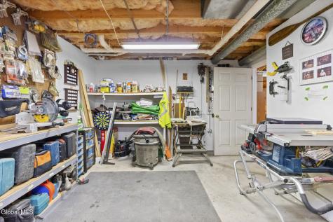 32 Halsted Lane Ravena NY 12143