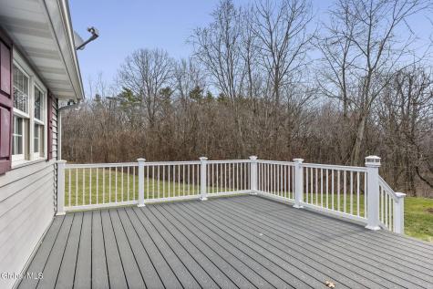 32 Halsted Lane Ravena NY 12143