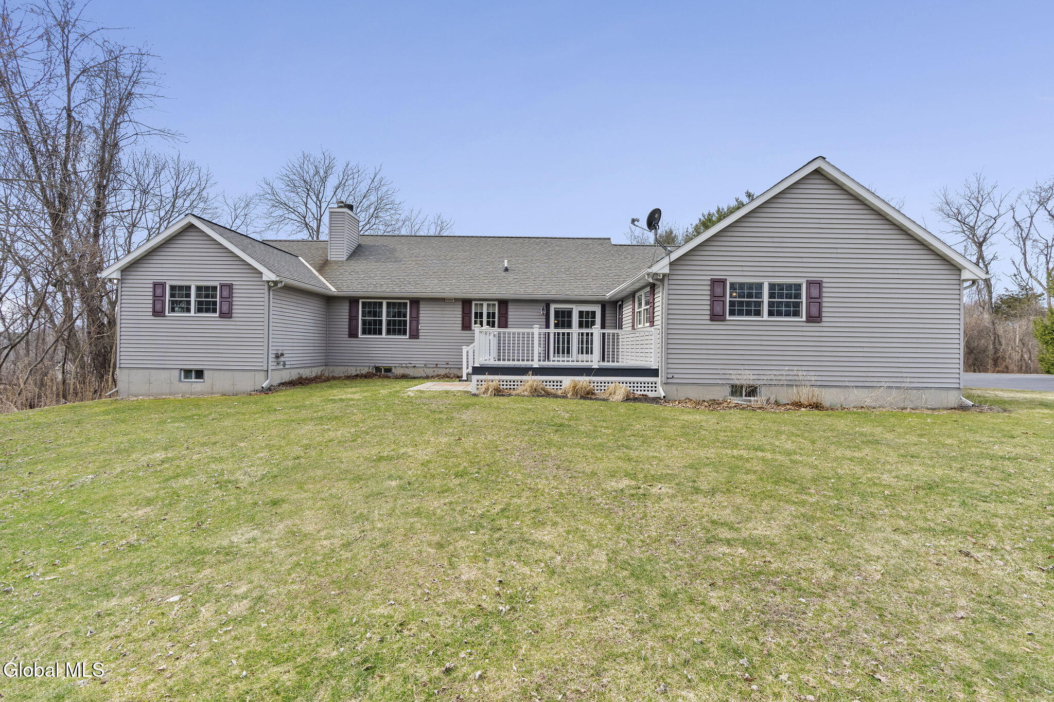 32 Halsted Lane Ravena NY 12143