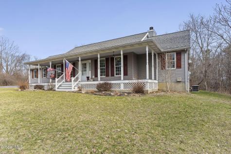 32 Halsted Lane Ravena NY 12143