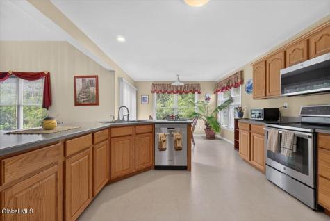 14 Heather Drive Clifton Park NY 12065