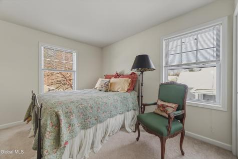 30 Pamela Lane Saratoga Springs NY 12866