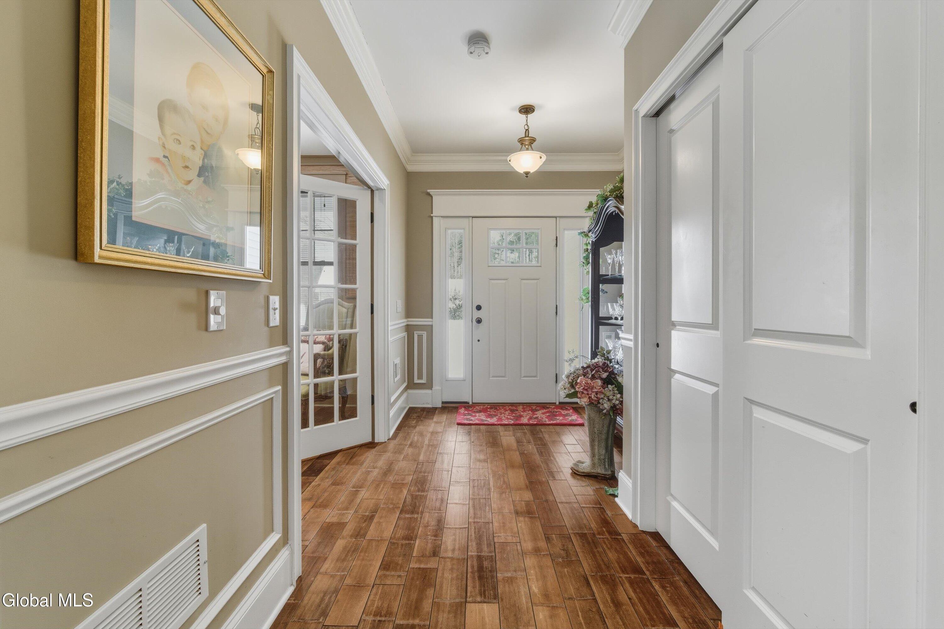30 Pamela Lane Saratoga Springs NY 12866
