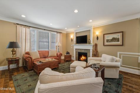 30 Pamela Lane Saratoga Springs NY 12866