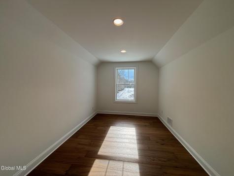 28 Eastpointe Drive Wilton NY 12866