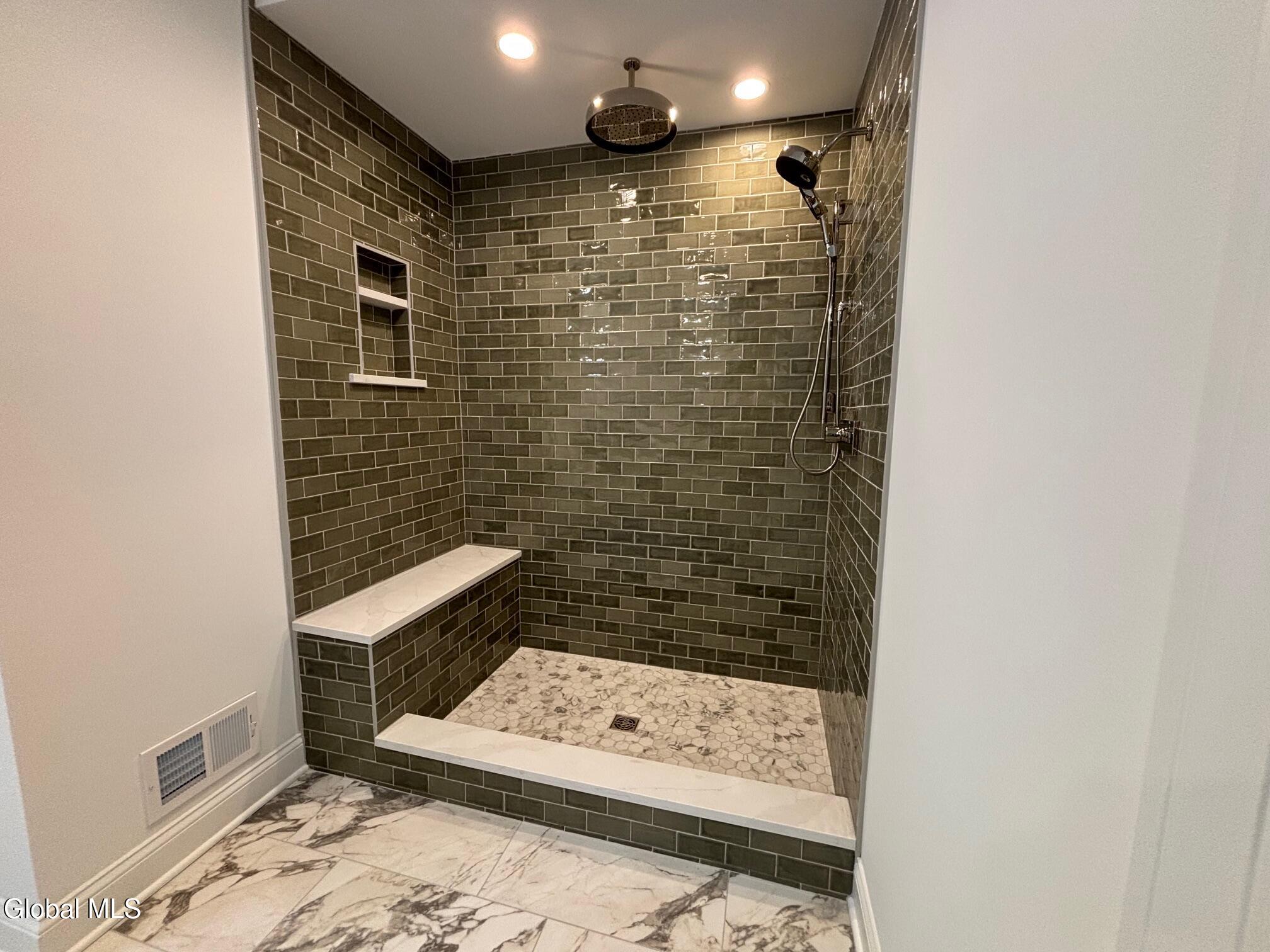 28 Eastpointe Drive Wilton NY 12866