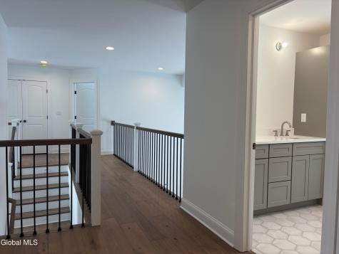 28 Eastpointe Drive Wilton NY 12866