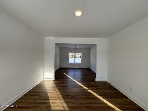 28 Eastpointe Drive Wilton NY 12866