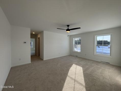 28 Eastpointe Drive Wilton NY 12866