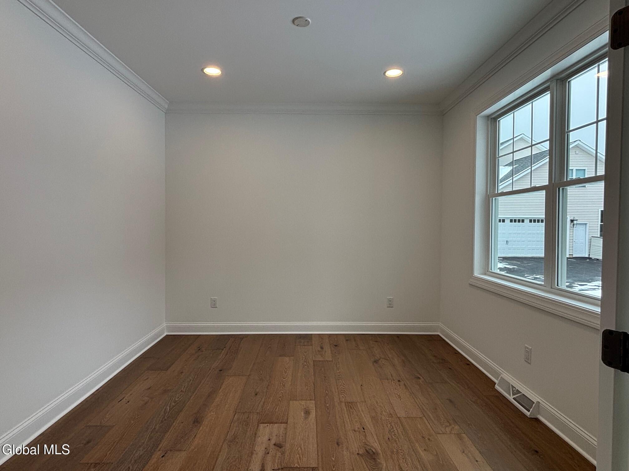 28 Eastpointe Drive Wilton NY 12866