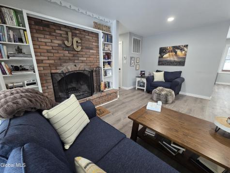 966 Thacher Park Road Voorheesville NY 12186