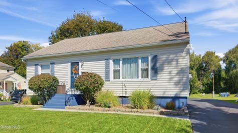 43 Wilkes Avenue Amsterdam NY 12010