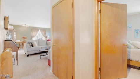 43 Wilkes Avenue Amsterdam NY 12010