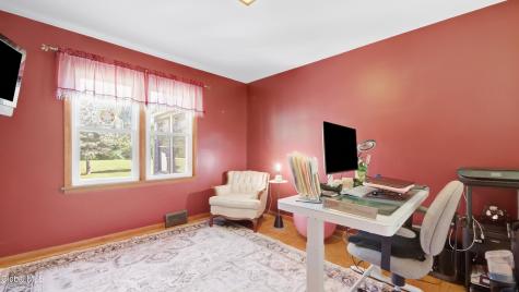 43 Wilkes Avenue Amsterdam NY 12010