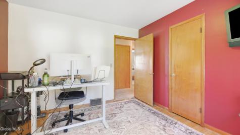 43 Wilkes Avenue Amsterdam NY 12010