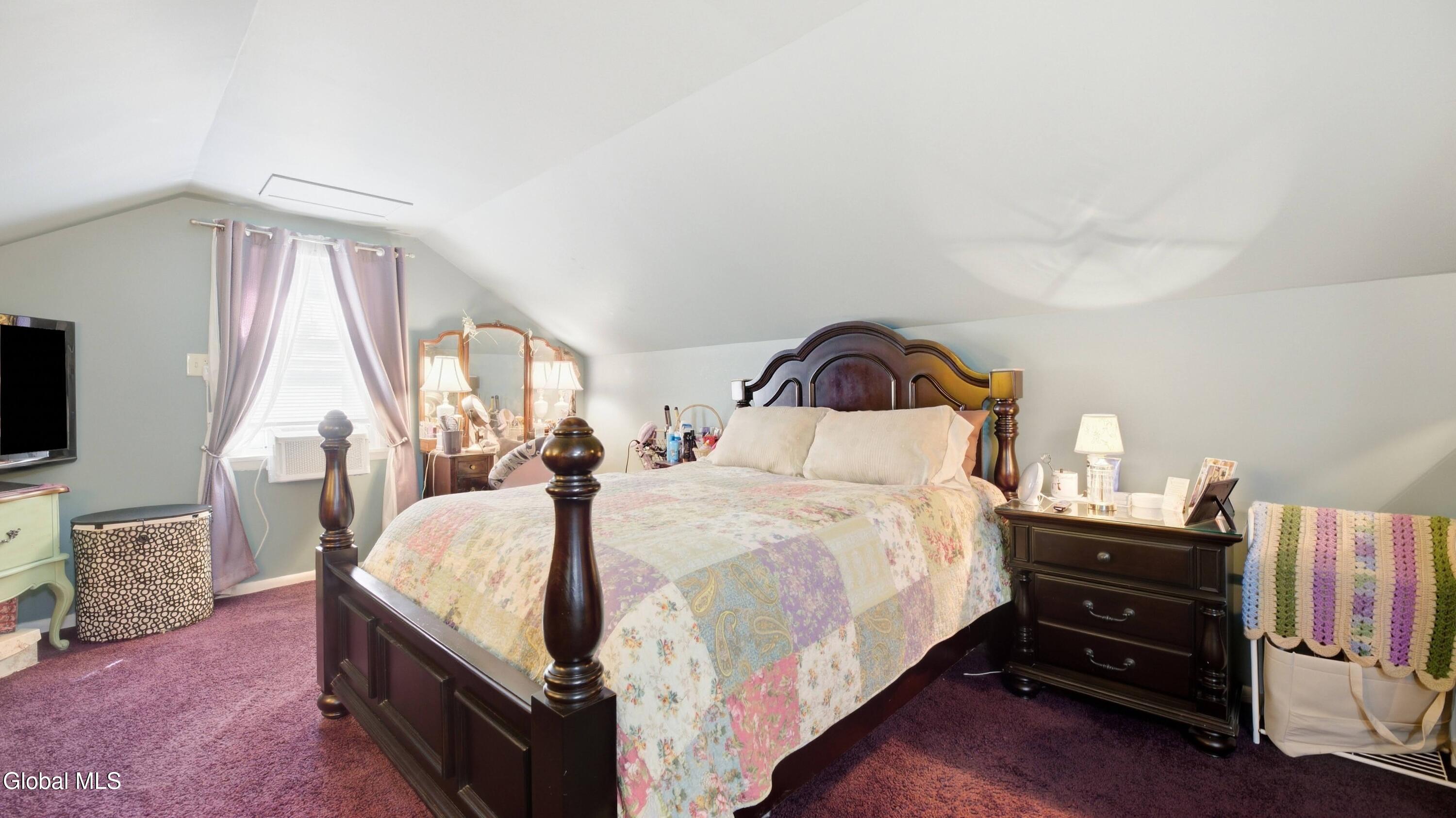 43 Wilkes Avenue Amsterdam NY 12010